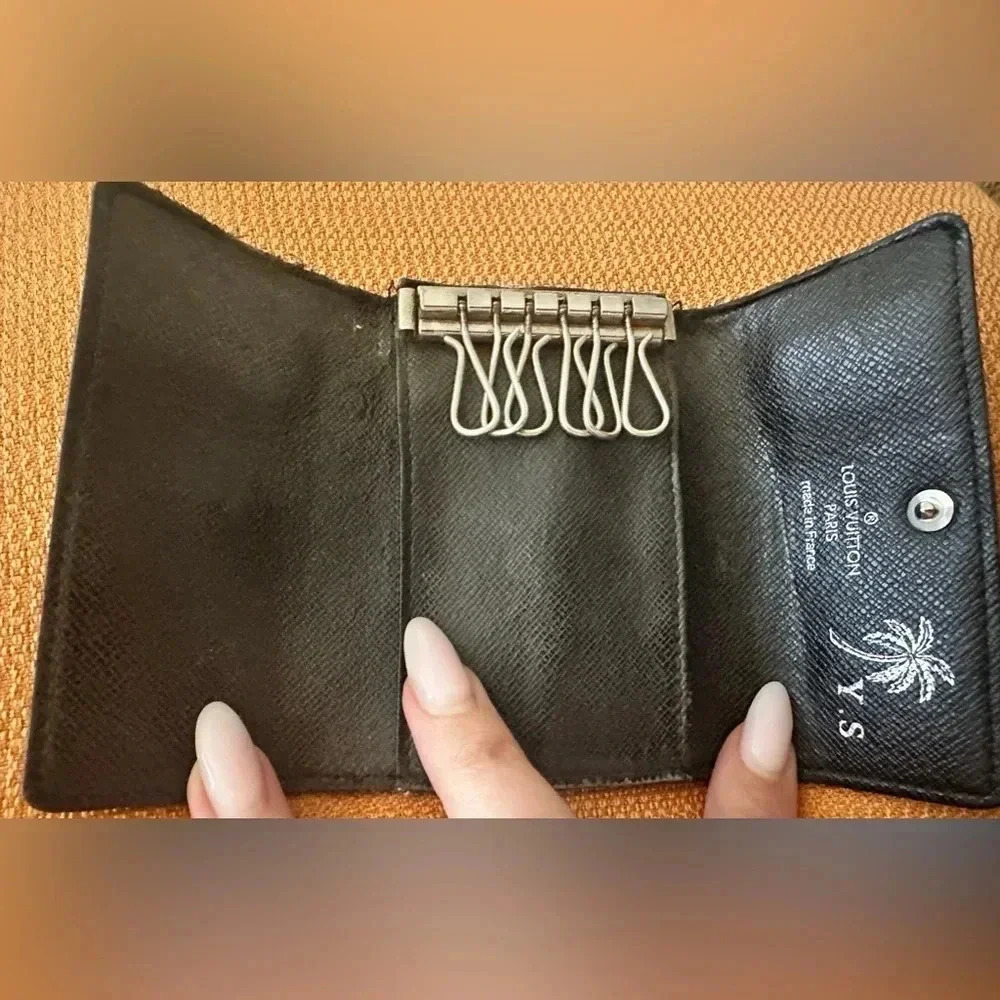 Authentic Louis Vuitton 6 Key Car Charm Holder Damier Graphite Preowned - Picture 5 of 9